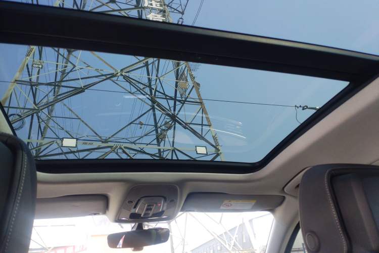 Used Audi A4L 2022 40 TFSI Luxury Dynamic Model Headliner