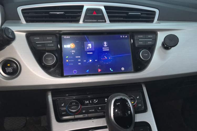 Used Geely Auto Emgrand X7 Sport 2018 1.8TD Automatic Two-Wheel Drive Smart Connect 4G Internet Edition