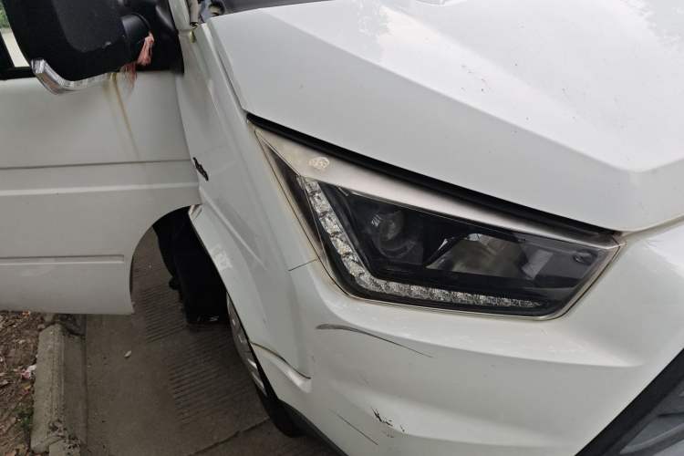 Used JMC Transit 2017 2.8T Commercial Version Short Wheelbase Mid-Roof 6/7/8-Seater JX493