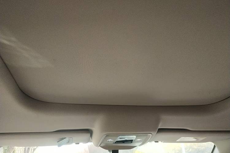 Used BYD Song Pro 2019 1.5T Automatic Elite Edition Headliner