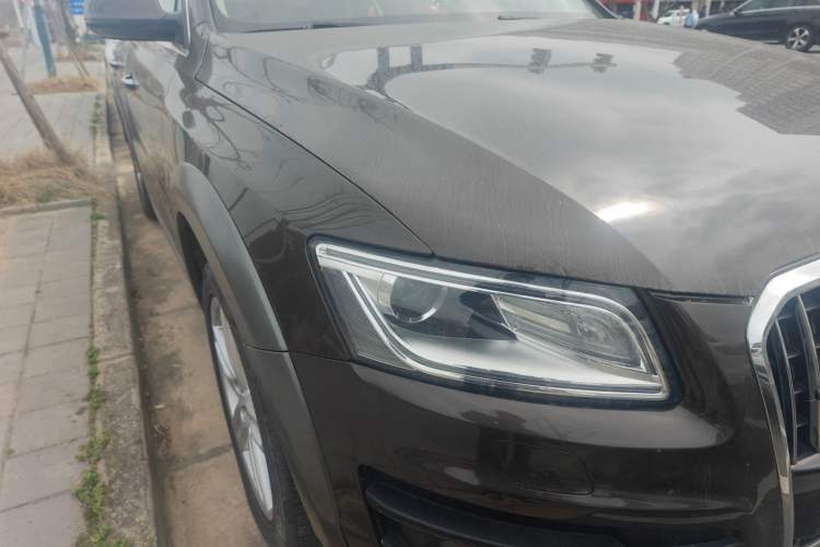 Used Audi Q5 2018 Collector's Edition 40 TFSI Technology Model