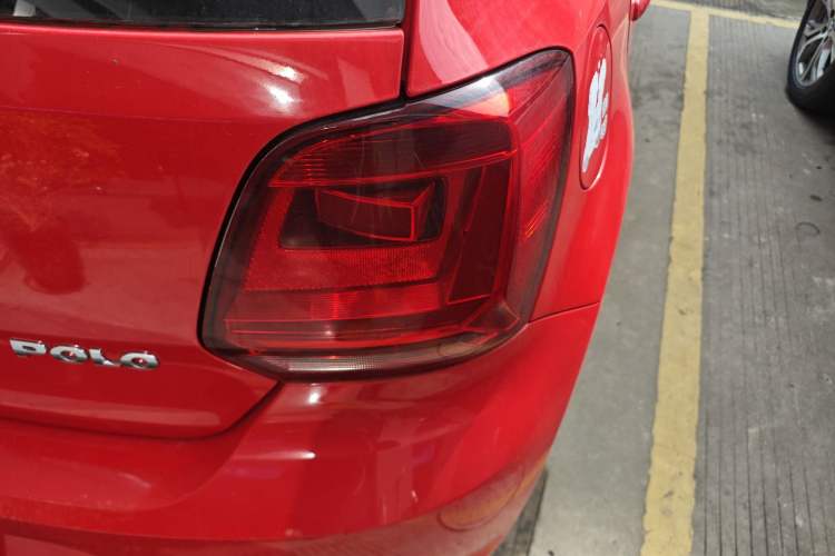 Used Volkswagen Polo 2014 1.4L Manual Fashion Edition