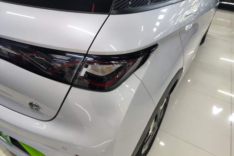 Used BYD Dolphin 2021 405 km Fashion Edition
