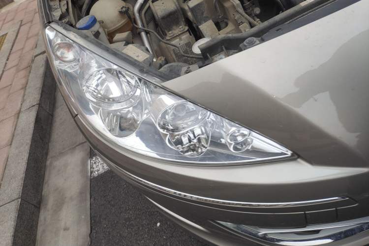 Used Peugeot 408 2013 2.0L Manual Comfort Edition Right Front Headlight