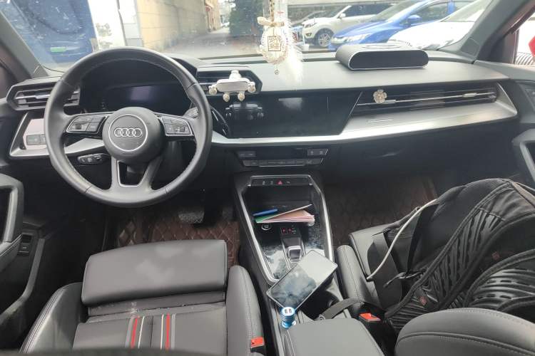 Used Audi A3 2022 Sportback 35 TFSI Fashionable Sports Model Center Console