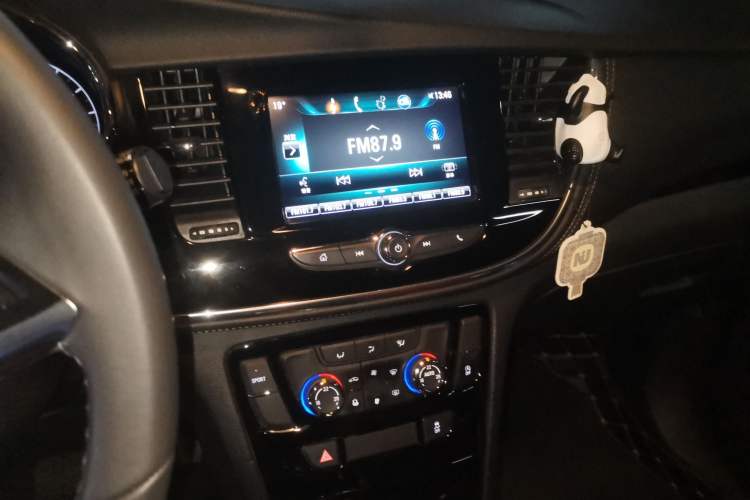 Used Buick Encore 2017 18T Automatic Two-Wheel Drive Urban Elite Model