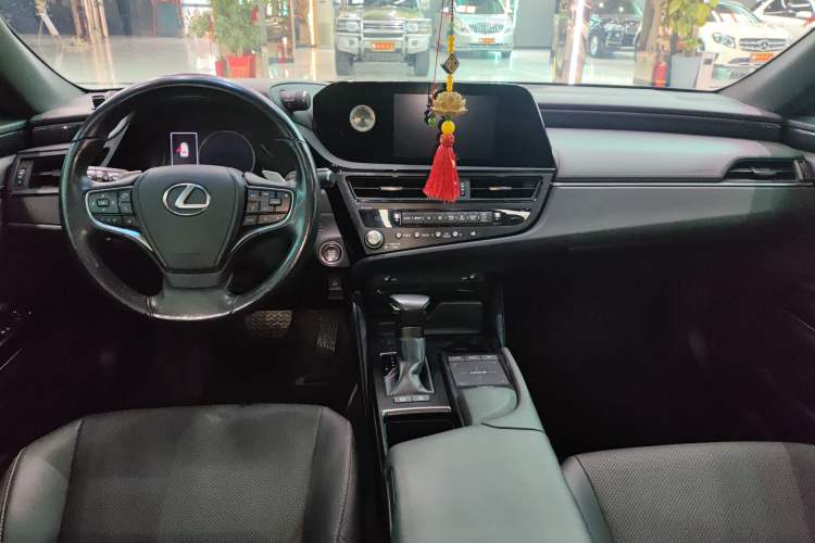 Used Lexus ES 2021 200 Excellence Edition
