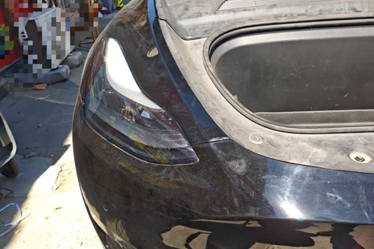 Used Tesla Model Y 2021 Standard Range Rear-Wheel Drive Version Right Front Headlight