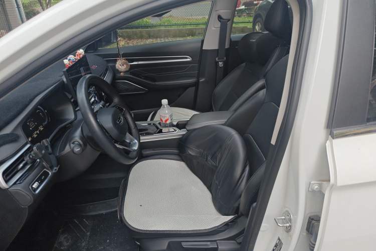 Used Geely Auto Emgrand 2023 4th Generation Champion Edition 1.5L CVT Prestige Model