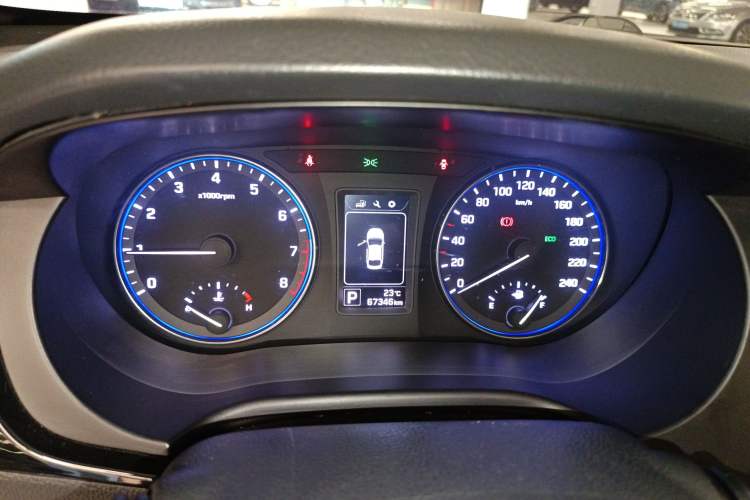 Used Hyundai Mistra 2014 1.8L Automatic Smart GLS Instrument Cluster