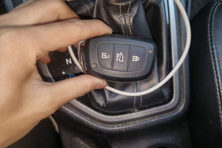 Used Hyundai ix25 2015 1.6L Automatic Two-Wheel Drive Smart GLS Trim Vehicle Key