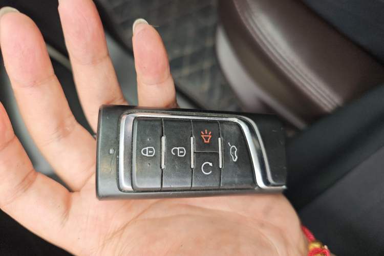 Used GAC Trumpchi M6 2019 270T Automatic Luxury Edition (7-seater) China V Standard
