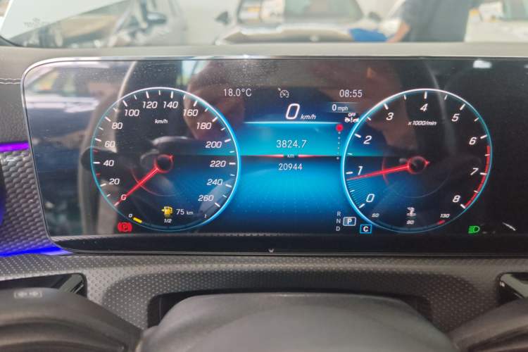 Used Mercedes-Benz A-Class 2022 Revised Version A 200 L Sport Sedan Fashionable Style Instrument Cluster