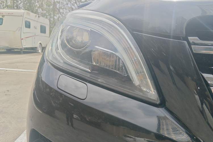 Used Mercedes-Benz M-Class 2014 ML 400 4MATIC Luxury Model
