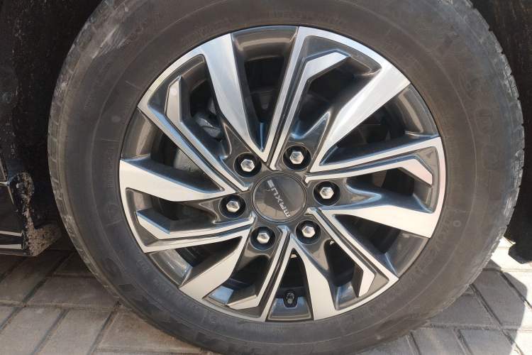 Used SAIC MAXUS G20 2021 PLUS 2.0T Gasoline Automatic Luxury Edition