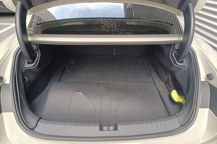 Used Xiaomi Auto SU7 2024 Rear-Drive Ultra-Long Range Advanced Pro-Level Intelligent Driving Version
