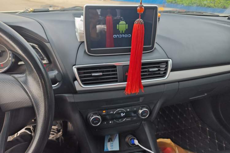 Used Mazda 3 Axela 2016 Sedan 1.5L Manual Luxury Model Audio And AC Panel