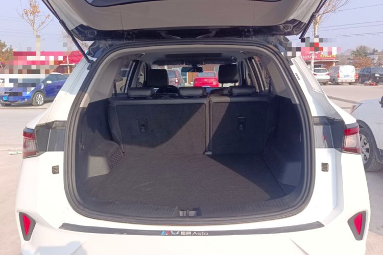 Used Wuling Asta 2022 2.0L DHT Electric-Speed Version