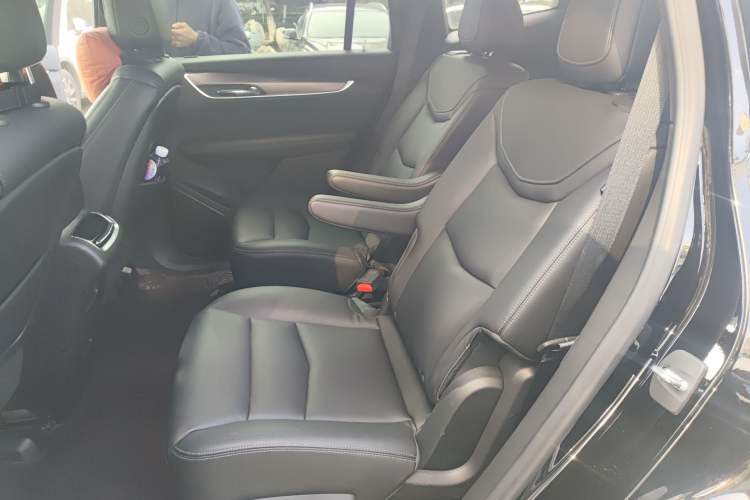 Used Cadillac XT6 2021 28T Six-Seater Fashion Edition
