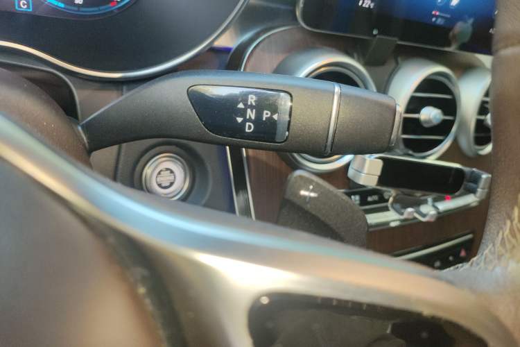Used Mercedes-Benz GLC 2021 GLC 300 L 4MATIC Dynamic Model Gear Lever