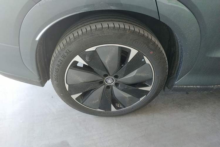 Used BYD Tang L 2025 EV 600KM All-Wheel-Drive LiDAR Flagship Model