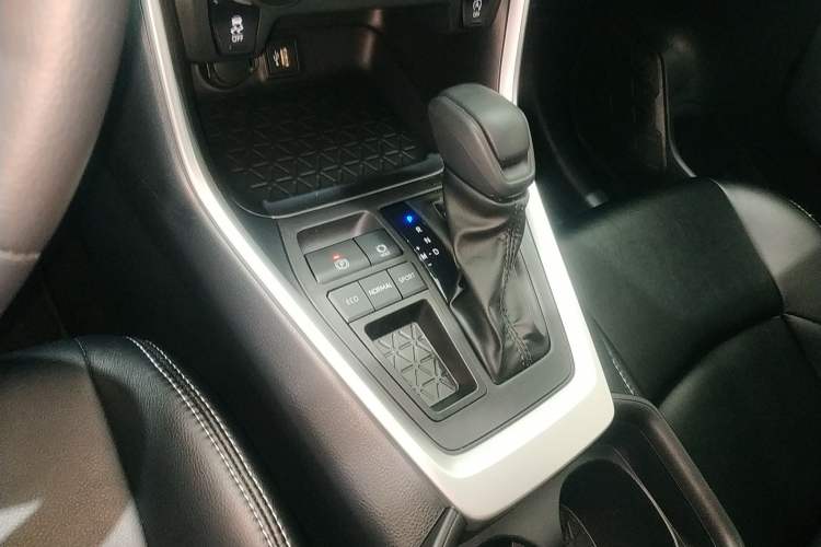 Used Toyota Wildlander 2023 2.0L CVT Two-Wheel Drive Leading Edition