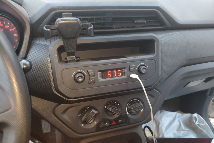 Used Wuling Hongguang 2019 1.5L S Basic Version China VI Standard LAR