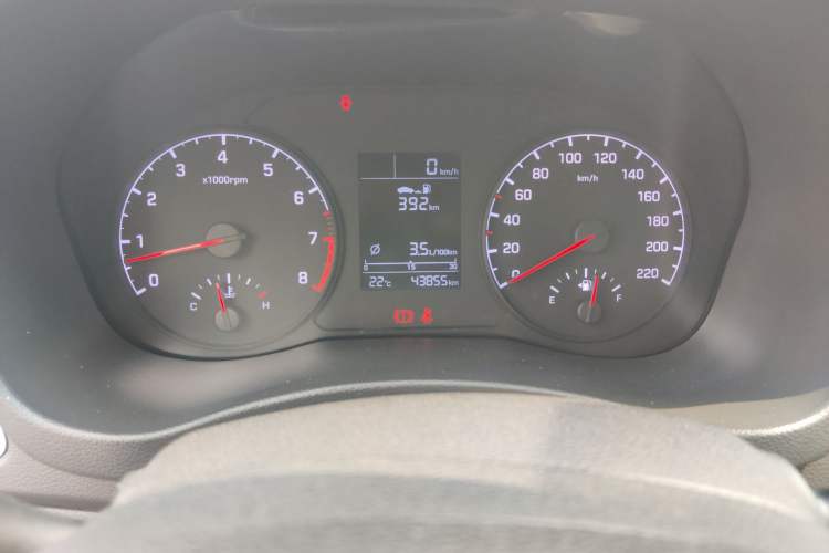 Used Hyundai Verna (new generation) 2016 1.4L Manual Cool Edition GLS Odometer Close Up