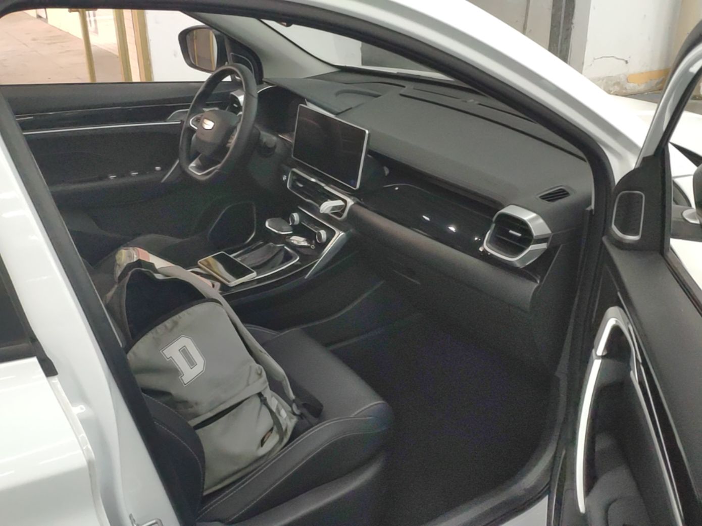 Geely Auto Coolray 2025 Model 1.5L CVT Superpower Edition MAX — снимка 19