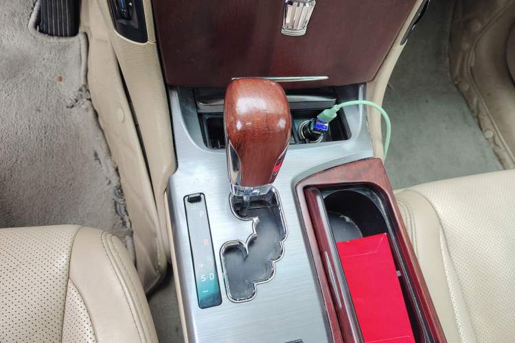 Used Toyota Crown 2012 3.0L Royal Saloon