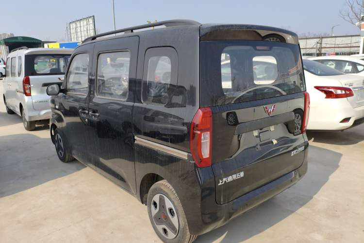 Used Wuling Zhiguang New Energy 2025 Model 305km Ambitious Edition