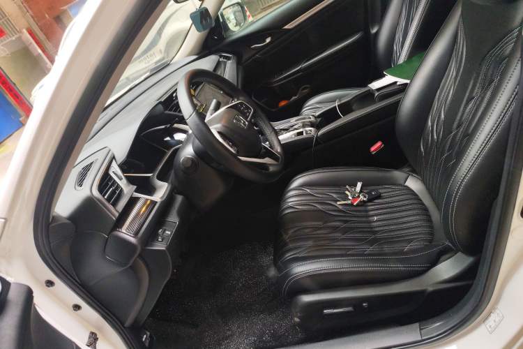 Used Honda Civic 2016 220TURBO CVT Luxury Edition
