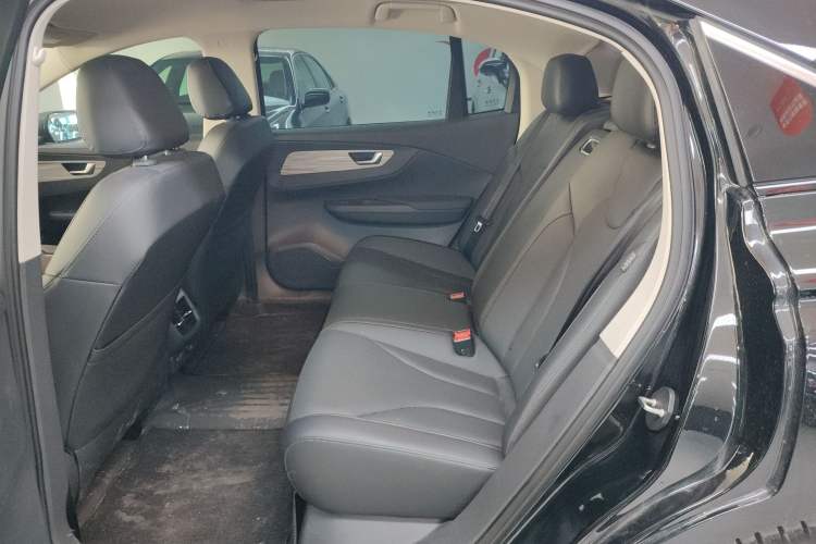 Used Hongqi E-QM5 2024 500km Range Edition