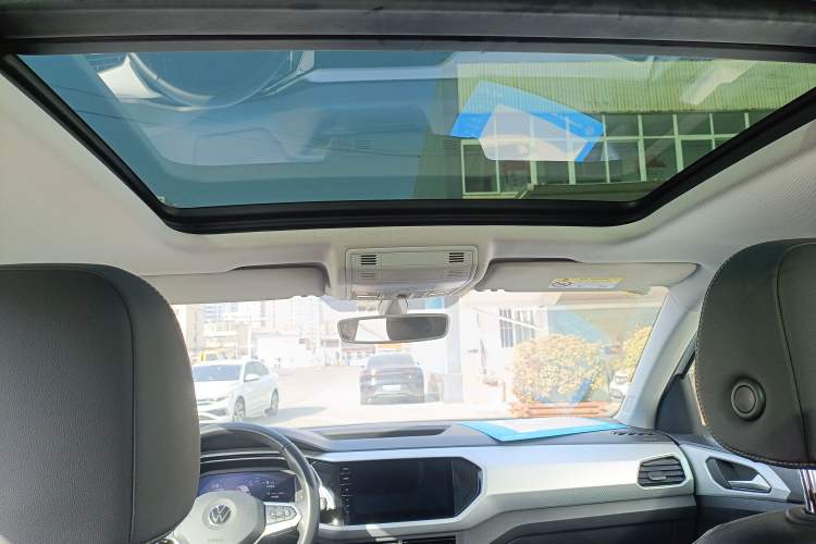 Used Volkswagen Tacqua 2021 280TSI DSG EnjoyPro Smart Connectivity Version
