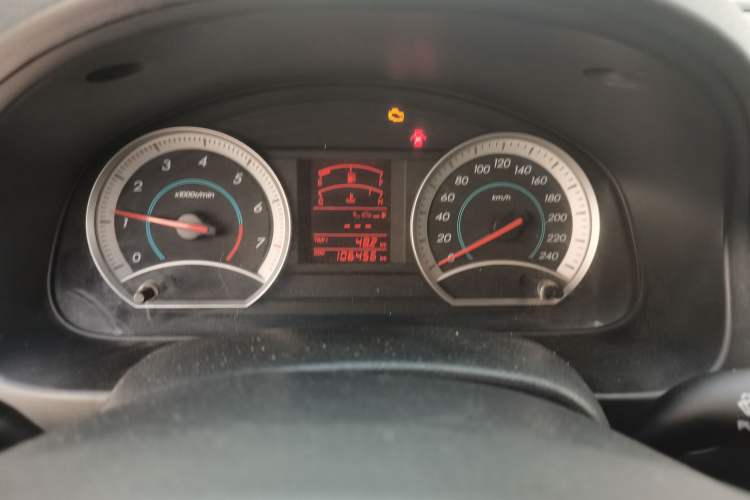 Used Bestune B50 2012 1.6L manual fashion version
