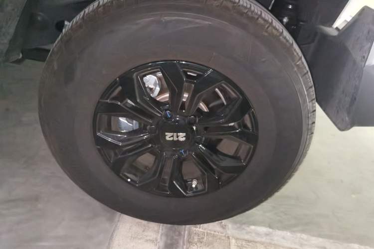 Used 212 T01 2024 2.0T Mechanic
