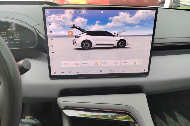 Used Zeekr 001 2024 WE Edition 100 kWh Rear-Drive Audio And AC Panel