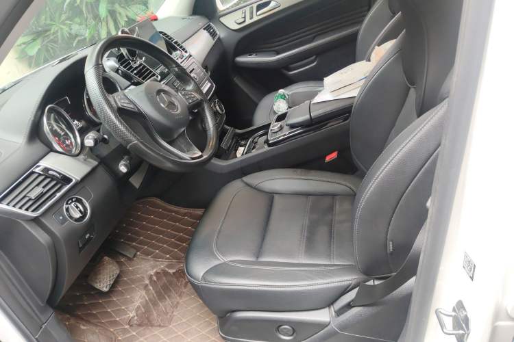 Used Mercedes-Benz GLE Coupe 2018 GLE 320 4MATIC Coupe SUV Left Front Seat