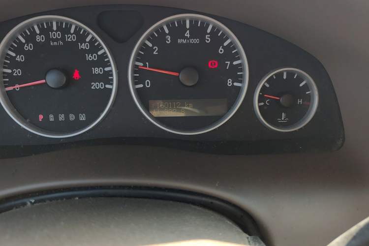 Used Buick GL8 2014 2.4L Classic Edition Odometer Close Up