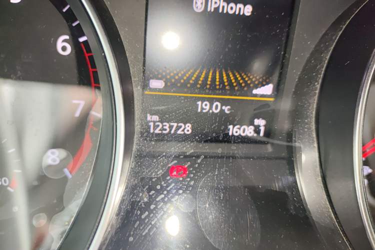 Used Volkswagen Variant 2016 380TSI Two-Wheel-Drive Style Edition
