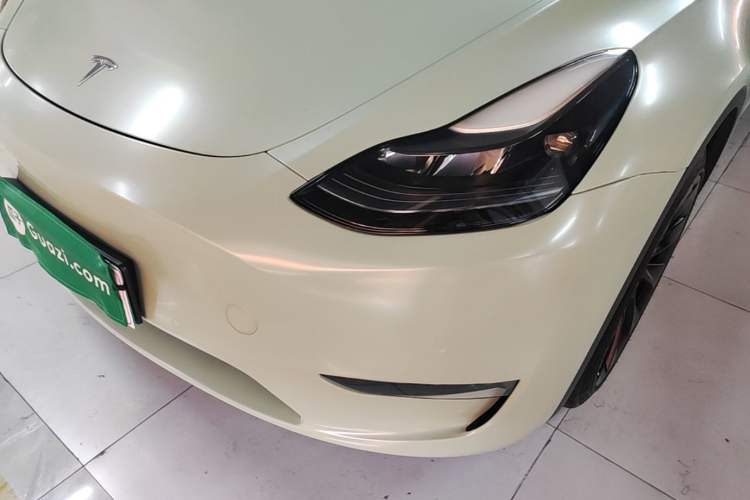 Used Tesla Model Y 2022 Long-Range All-Wheel-Drive Version
