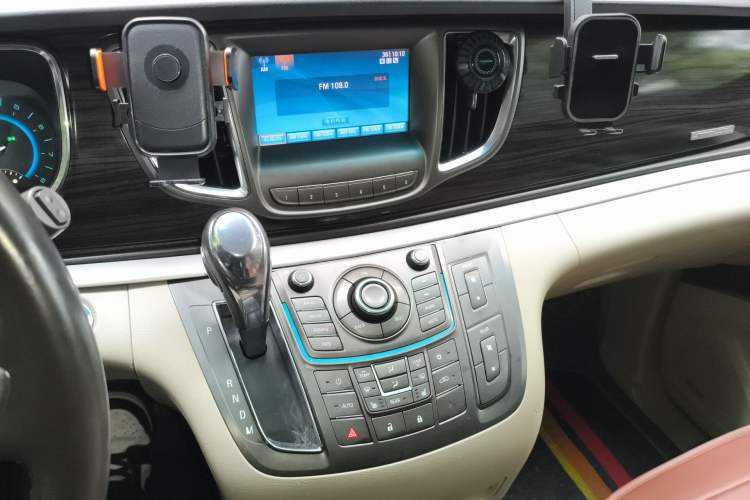 Used Buick GL8 2011 3.0L XT Luxury Business Flagship Edition Audio And AC Panel