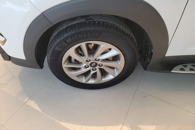 Used Hyundai Tucson 2015 1.6T Dual-Clutch Two-Wheel-Drive Smart Model
