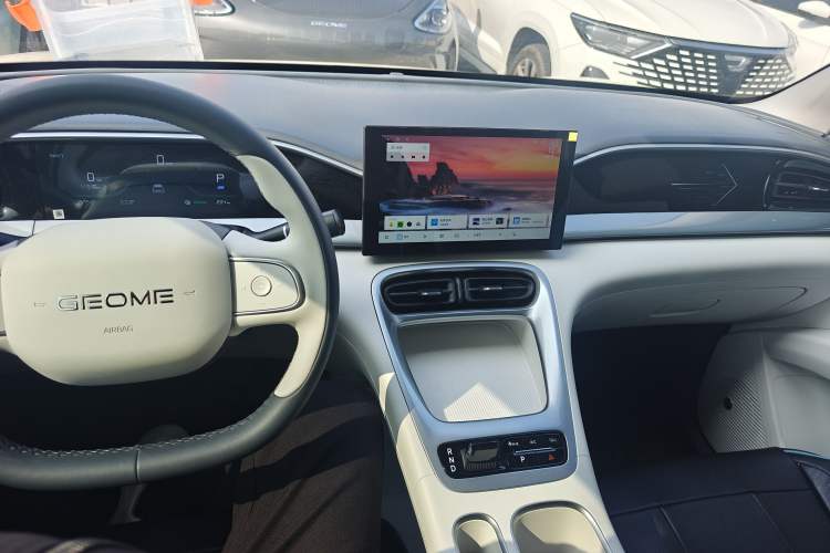 Used Geely Galaxy Geome 2025 310km Youth Edition Gear Lever