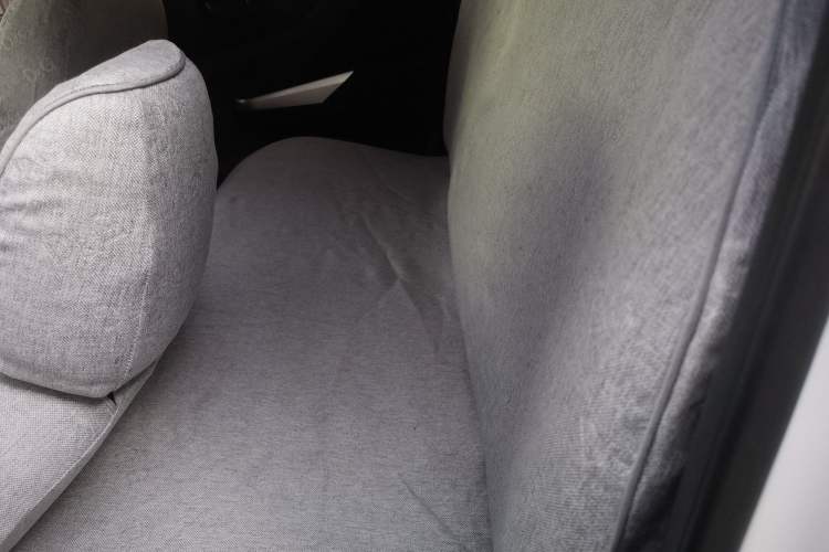 Used Nissan Navara 2019 2.5L Manual Two-Wheel Drive Comfort Version China VI QR25