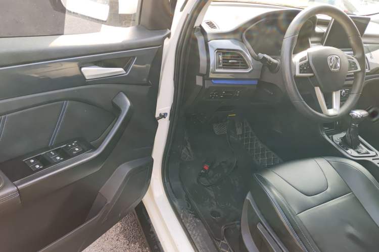 Used BAIC Weiwang M60 2017 1.5T CVT Diamond Edition