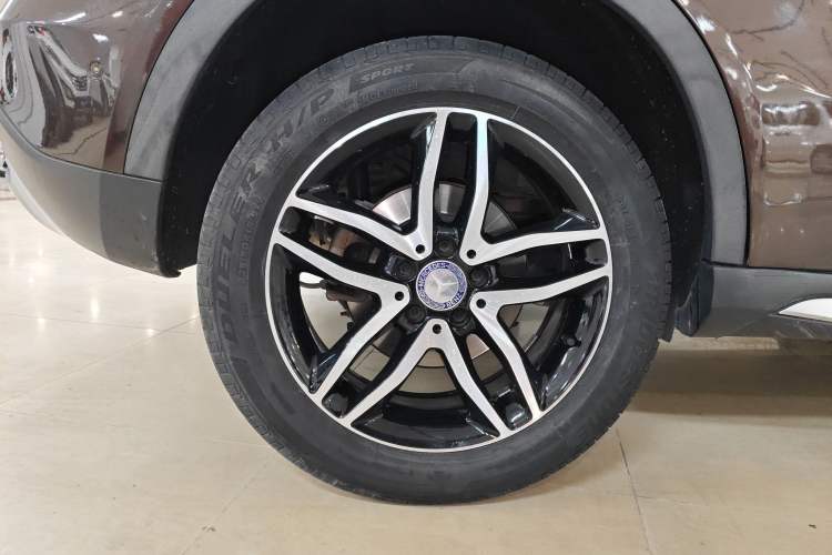 Used Mercedes-Benz GLA 2016 GLA 220 4MATIC Fashion Edition Right Rear Wheel Hub