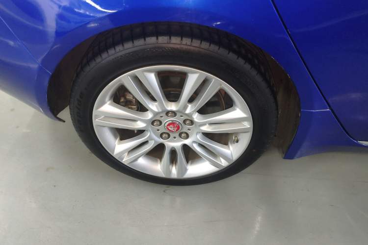 Used Jaguar XEL 2019 2.0T 200 PS Deluxe Edition
