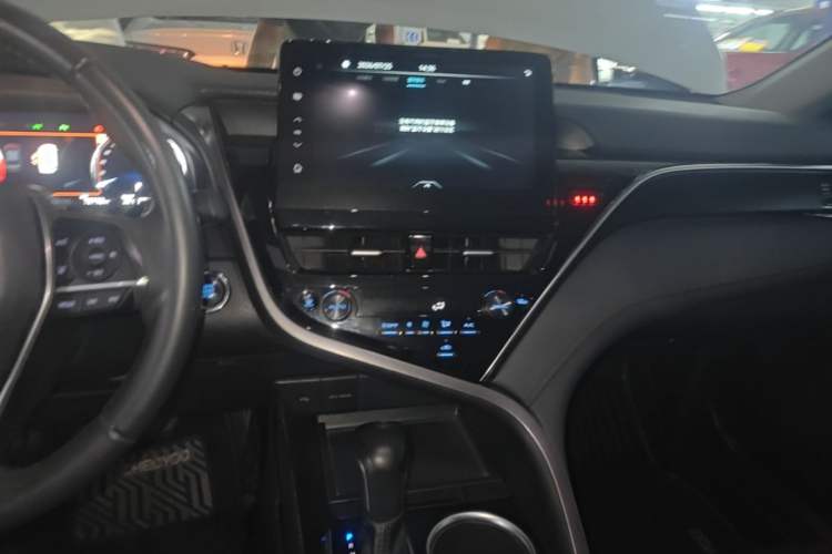 Used Toyota Camry 2021 2.5G Luxury Edition
