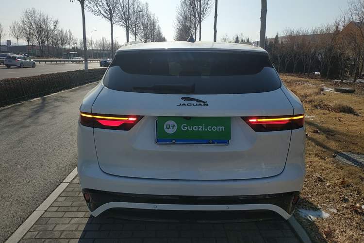 Used Jaguar F-PACE 2024 P250 R-Dynamic SE

